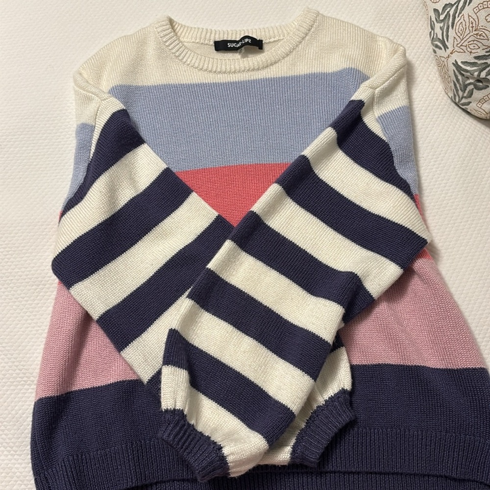 Rainbow sweater - Picture 2 of 3